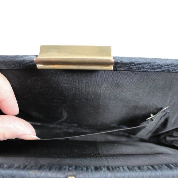 Vintage 1960s Navy Slubbed Linen Clutch Gold Lever Closure Textured Fabric - Picture 10 of 11